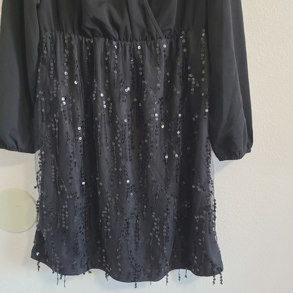 BloomChic Black Wrap Sequins Dress - Picture 3 of 10
